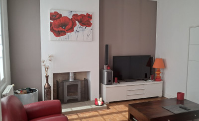 French property for sale in Saint-Romain-la-Virvée, Gironde - €412,340 - photo 2