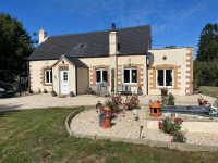 Propriété à vendre à Saint-Hilaire-du-Harcouët, Manche - 247 500 € - photo n°1