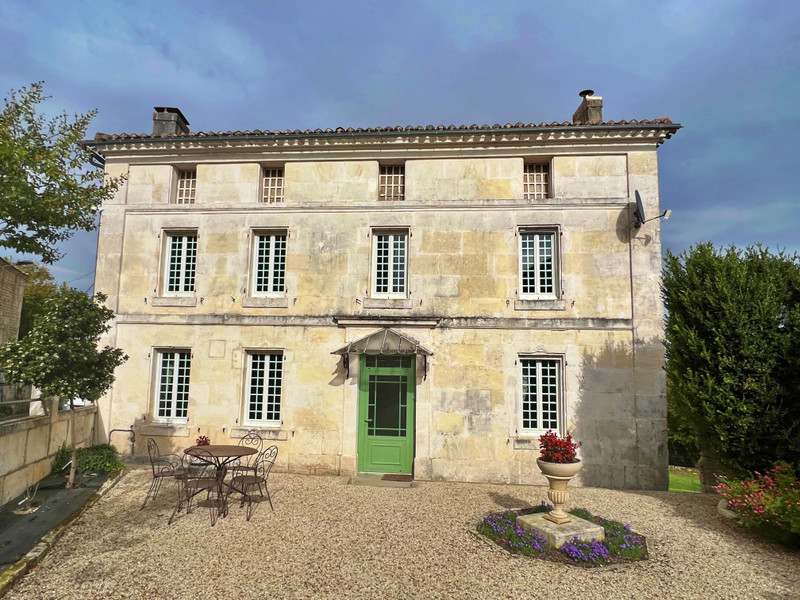 House for sale in Jarnac Charente Delightful family home with large