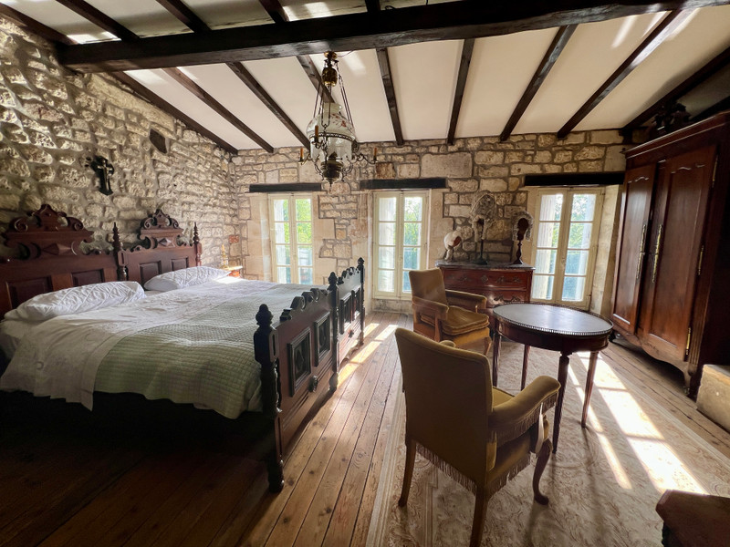 French property for sale in Saint-Savinien, Charente-Maritime - €278,200 - photo 6
