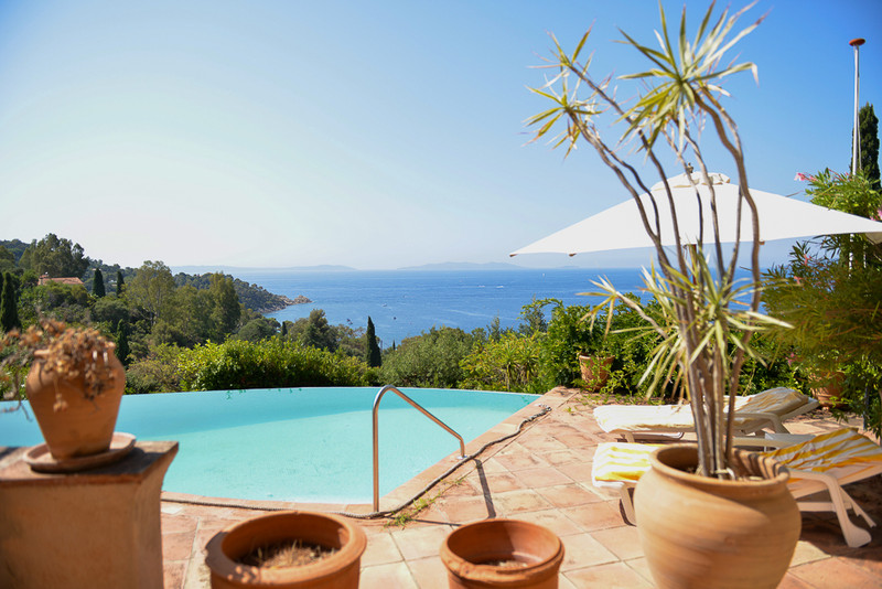 French property for sale in Le Lavandou, Var - €3,000,000 - photo 2