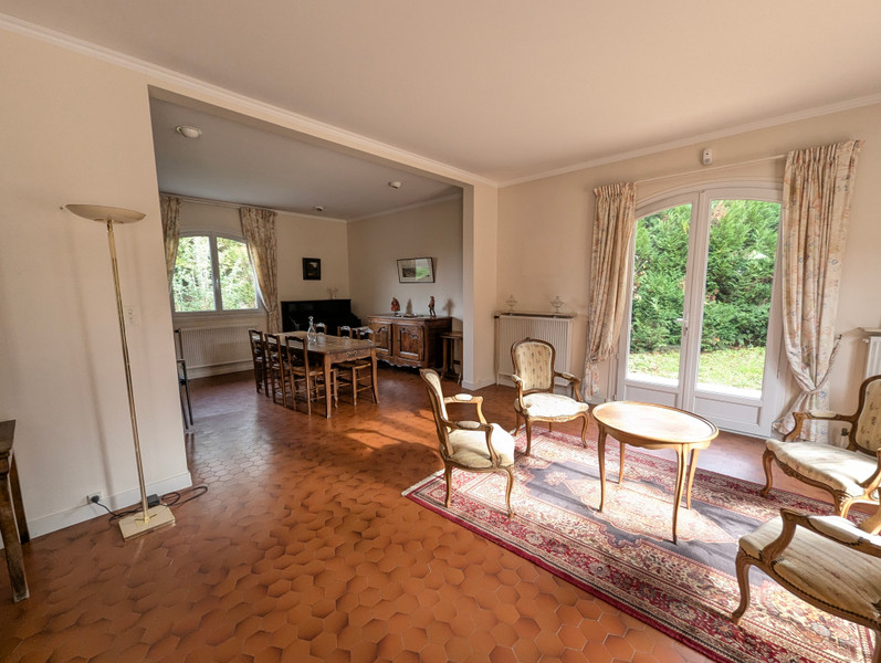 French property for sale in Angoulême, Charente - €381,500 - photo 5