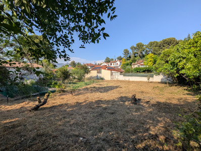 Terrain à vendre à La Penne-sur-Huveaune, Bouches-du-Rhône, PACA, avec Leggett Immobilier
