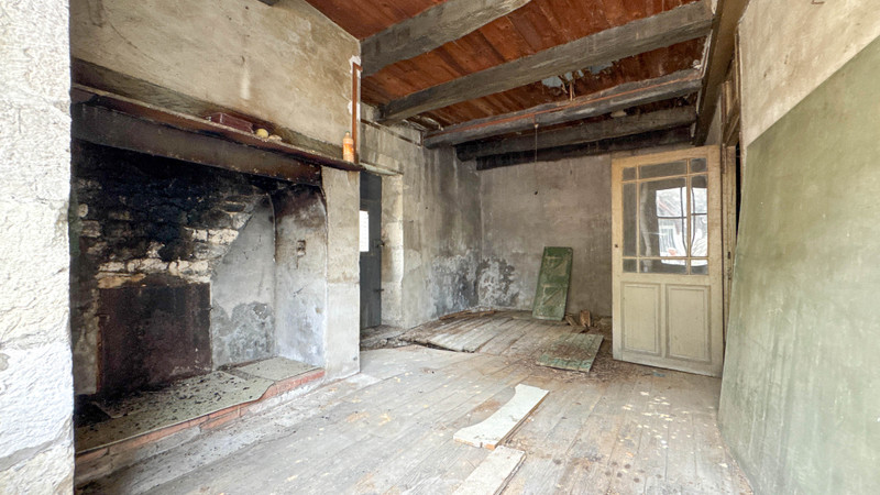 French property for sale in Castelnau Montratier-Sainte Alauzie, Lot - €50,000 - photo 4