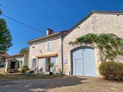 Maison à vendre à Celles, Dordogne, Aquitaine, avec Leggett Immobilier