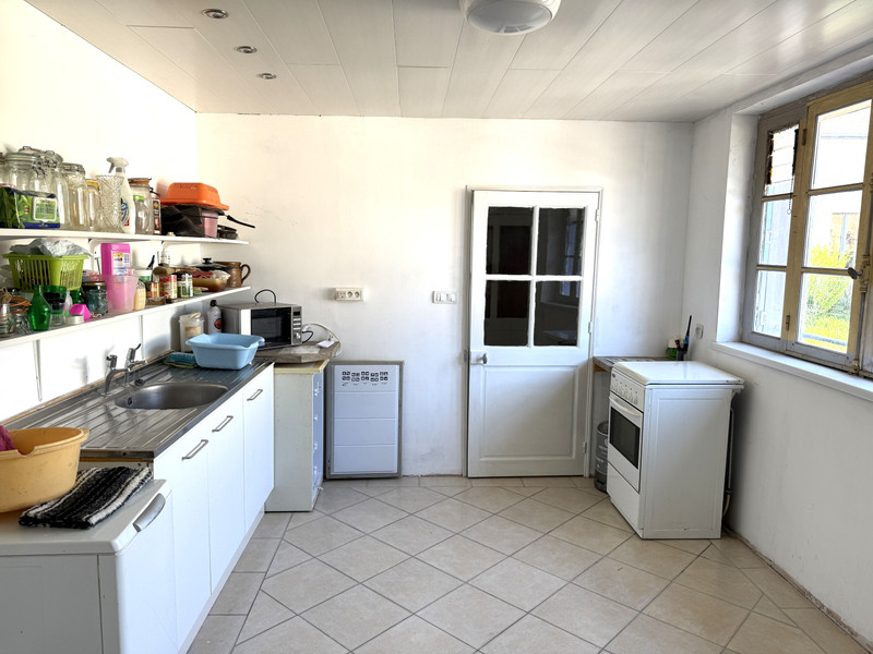 French property for sale in Moussac, Vienne - €110,000 - photo 6