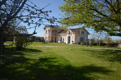 Maison à vendre à Lahitte-Toupière, Hautes-Pyrénées, Midi-Pyrénées, avec Leggett Immobilier