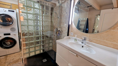 French property for sale in Saint-Magne-de-Castillon, Gironde - €395,000 - photo 5