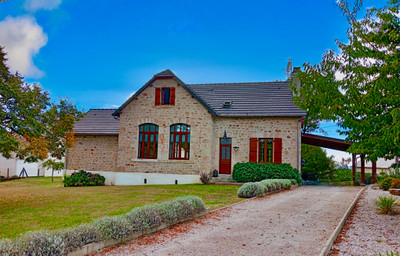 Maison à vendre à Saint-Privat, Corrèze, Limousin, avec Leggett Immobilier