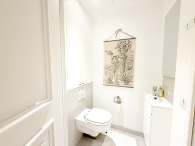 French property for sale in Paris, Paris - €688,000 - photo 11
