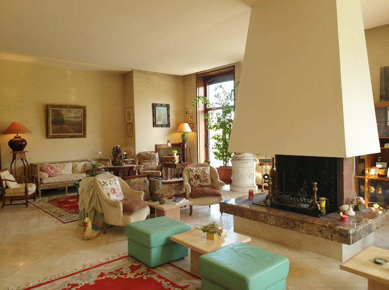 French property for sale in Chantonnay, Vendée - &#8364;991,100 - photo 4