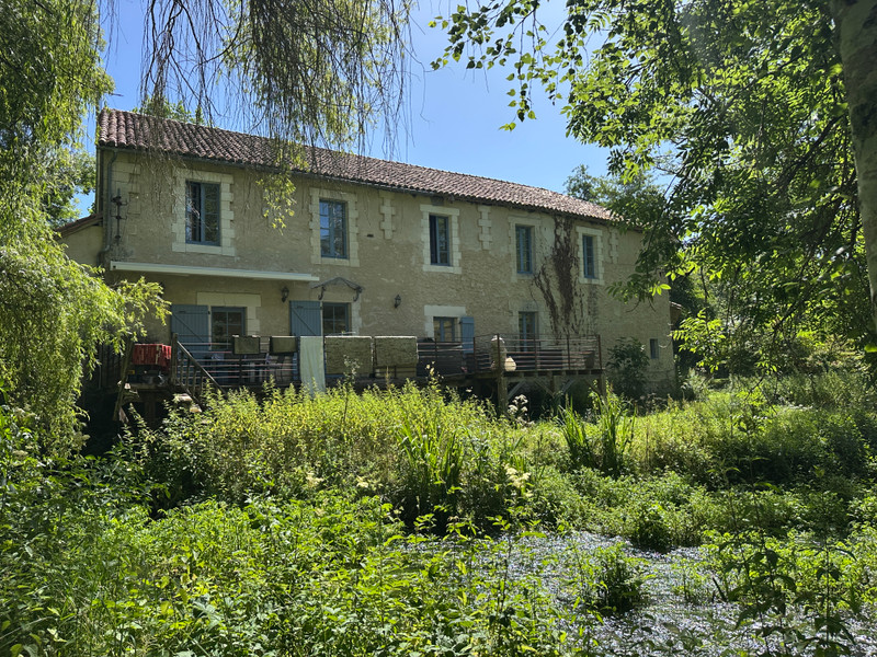 French property for sale in Bourdeilles, Dordogne - €638,300 - photo 1