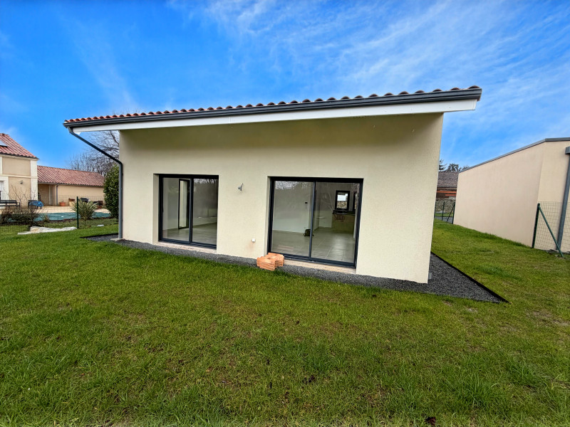French property for sale in Saint-Claud, Charente - €235,400 - photo 1
