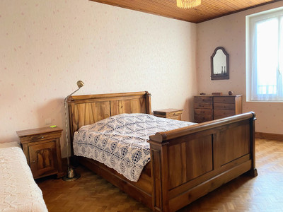 French property for sale in Valence, Charente - €149,400 - photo 6
