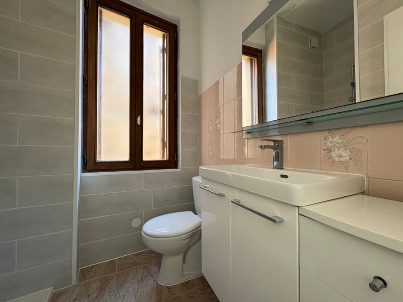 French property for sale in Vinça, Pyrénées-Orientales - €130,000 - photo 3