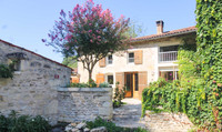Maison à vendre à Fenioux, Charente-Maritime - 272.850 € - photo 1