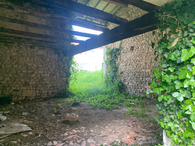 French property for sale in Torxé, Charente-Maritime - €99,000 - photo 5