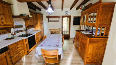 French property for sale in Saint-Martin-de-Laye, Gironde - €327,540 - photo 2