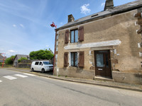 Maison à vendre à Couesmes-Vaucé, Mayenne - 74.950 € - photo 1