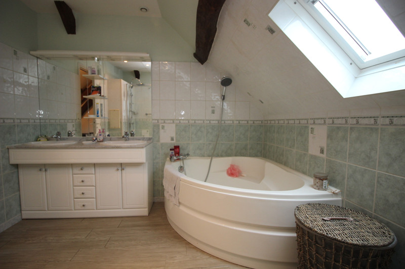 French property for sale in Langé, Indre - €144,450 - photo 10