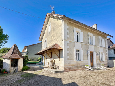 house for sale in Charente
