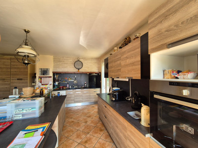 French property for sale in Thiviers, Dordogne - €255,000 - photo 6