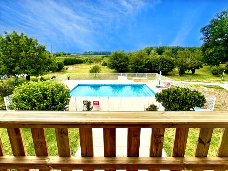 French property for sale in Lorignac, Charente-Maritime - €500,000 - photo 2
