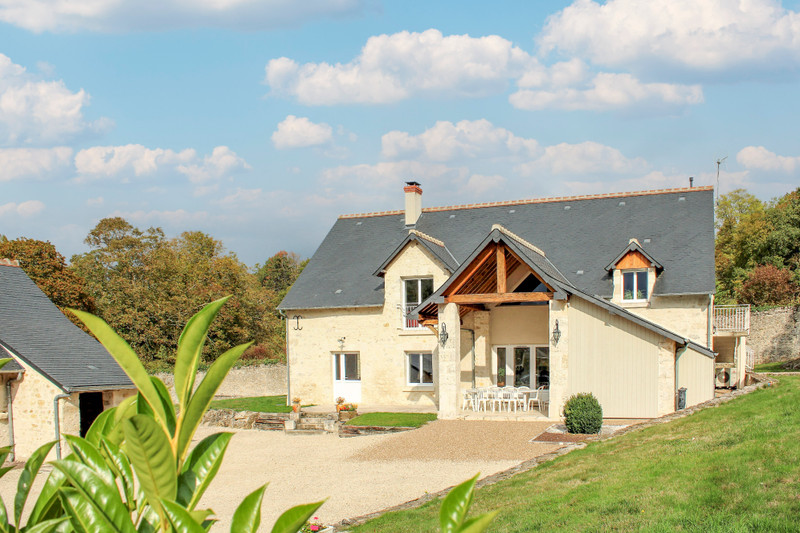 House for sale in Blois LoiretCher Charming property with river