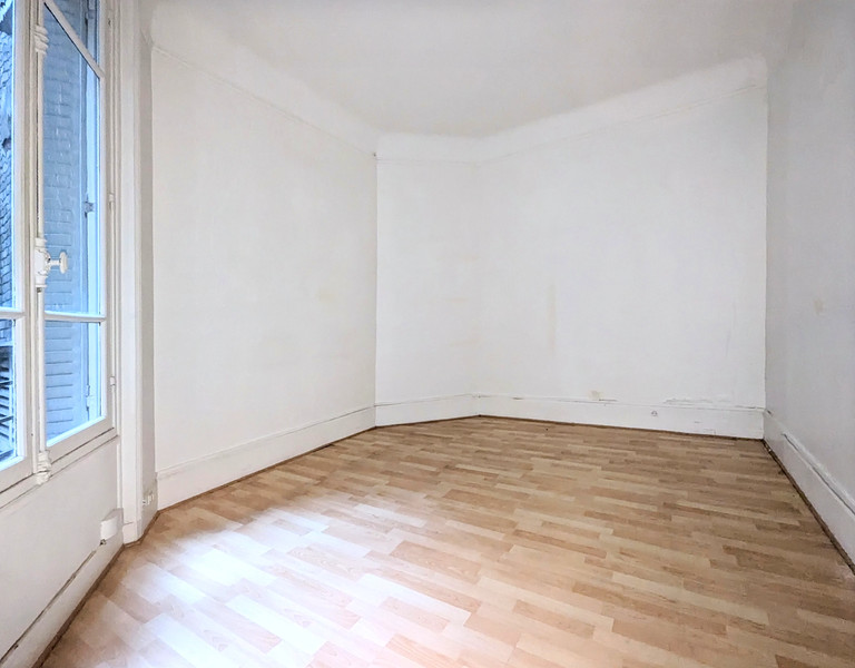 French property for sale in Paris 15e Arrondissement, Paris - €930,000 - photo 6