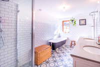 Maison à vendre à Notre-Dame-du-Pré, Savoie - 999.000 € - photo 8