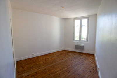 French property for sale in Monts-sur-Guesnes, Vienne - €152,000 - photo 3