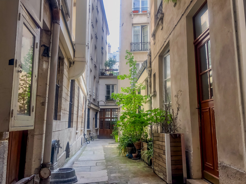 French property for sale in Paris 4e Arrondissement, Paris - €390,000 - photo 8