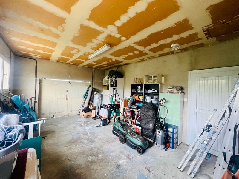 French property for sale in Le Fleix, Dordogne - €299,000 - photo 12