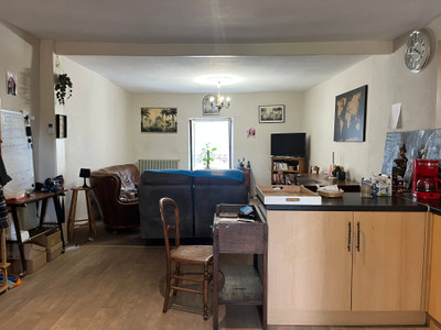 French property for sale in Ruffec, Charente - €79,950 - photo 6