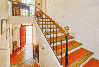 French property for sale in Saint-Maximin-la-Sainte-Baume, Var - €1,248,000 - photo 8