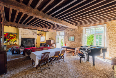 French property for sale in Vouthon, Charente - €850,000 - photo 2