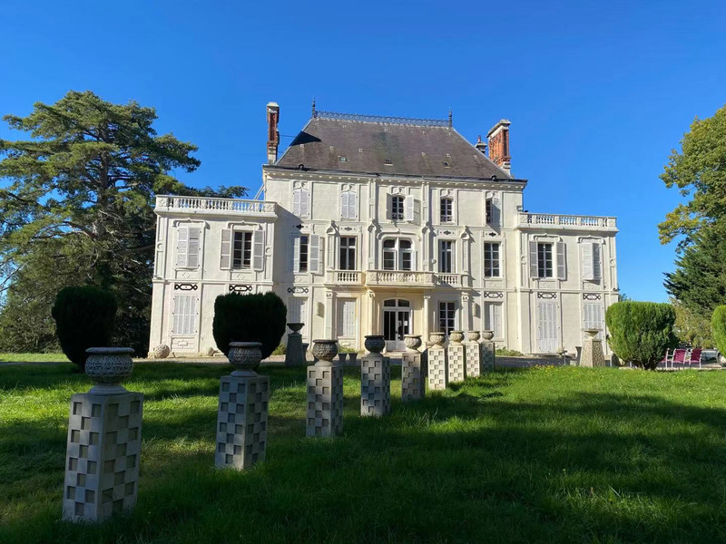 French property for sale in Varennes-Vauzelles, Nièvre - &#8364;770,000 - photo 10