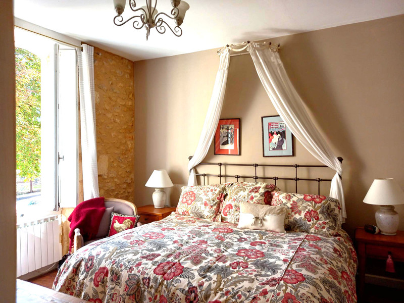 French property for sale in Montignac, Dordogne - €247,500 - photo 8