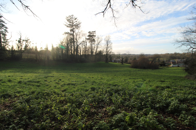 French property for sale in Confolens, Charente - €25,000 - photo 2