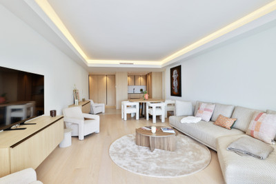 French property for sale in Villefranche-sur-Mer, Alpes-Maritimes - €2,200,000 - photo 5