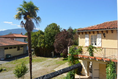 commercial for sale in Haute-Garonne