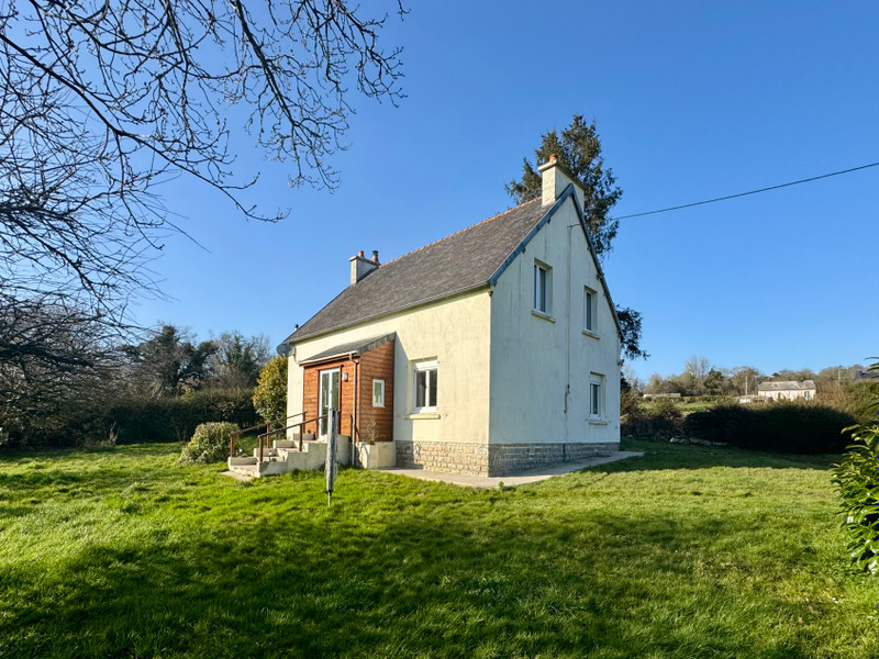 French property for sale in Loqueffret, Finistère - €159,995 - photo 0