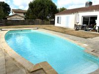Maison à vendre à L'Aiguillon-sur-Vie, Vendée - 378.000 € - photo 4