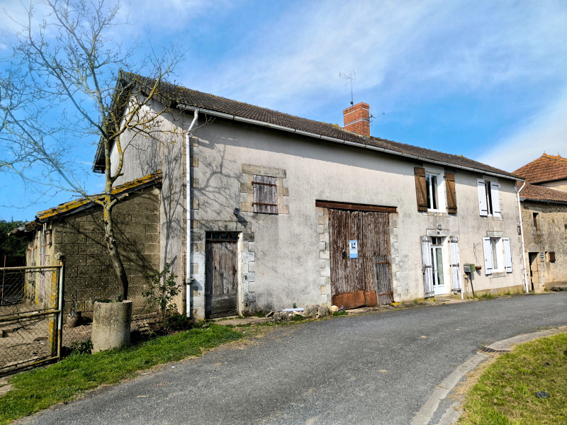 Propriété à vendre à Plaisance, Vienne - 64 600 €