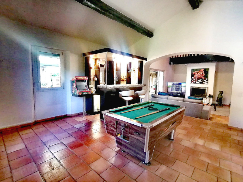 French property for sale in Auriol, Bouches-du-Rhône - €1,630,000 - photo 4