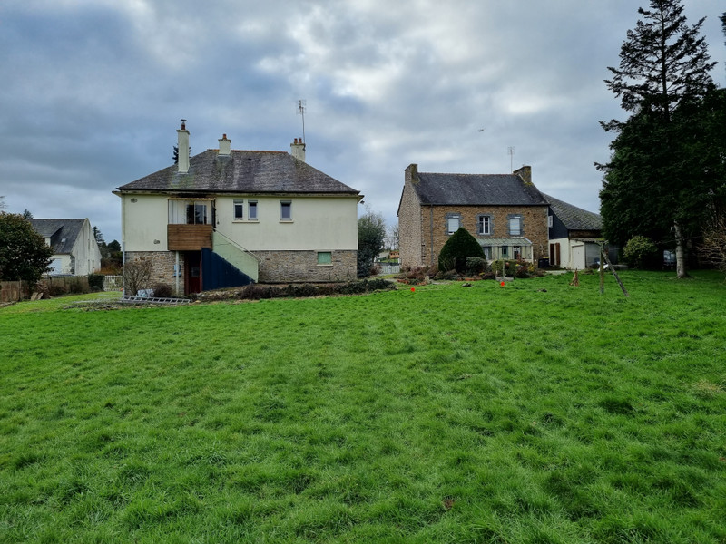 House for sale in Plémet Côtesd'Armor Detached 2bed property, village centre with garage