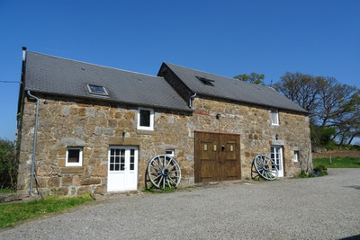 French property for sale in Athis-Val de Rouvre, Orne - €292,000 - photo 1