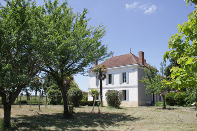 Maison à vendre à Saint-Macaire, Gironde, Aquitaine, avec Leggett Immobilier