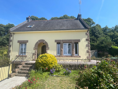 Maison à vendre à Rostrenen, Côtes-d'Armor, Bretagne, avec Leggett Immobilier