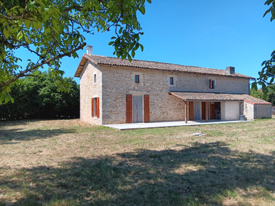 house for sale in Deux-Sèvres